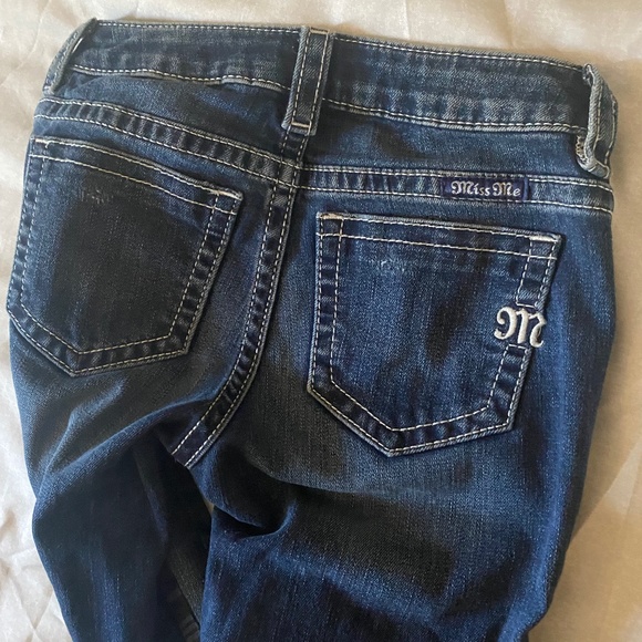 Miss Me Jeans - Picture 1 of 3